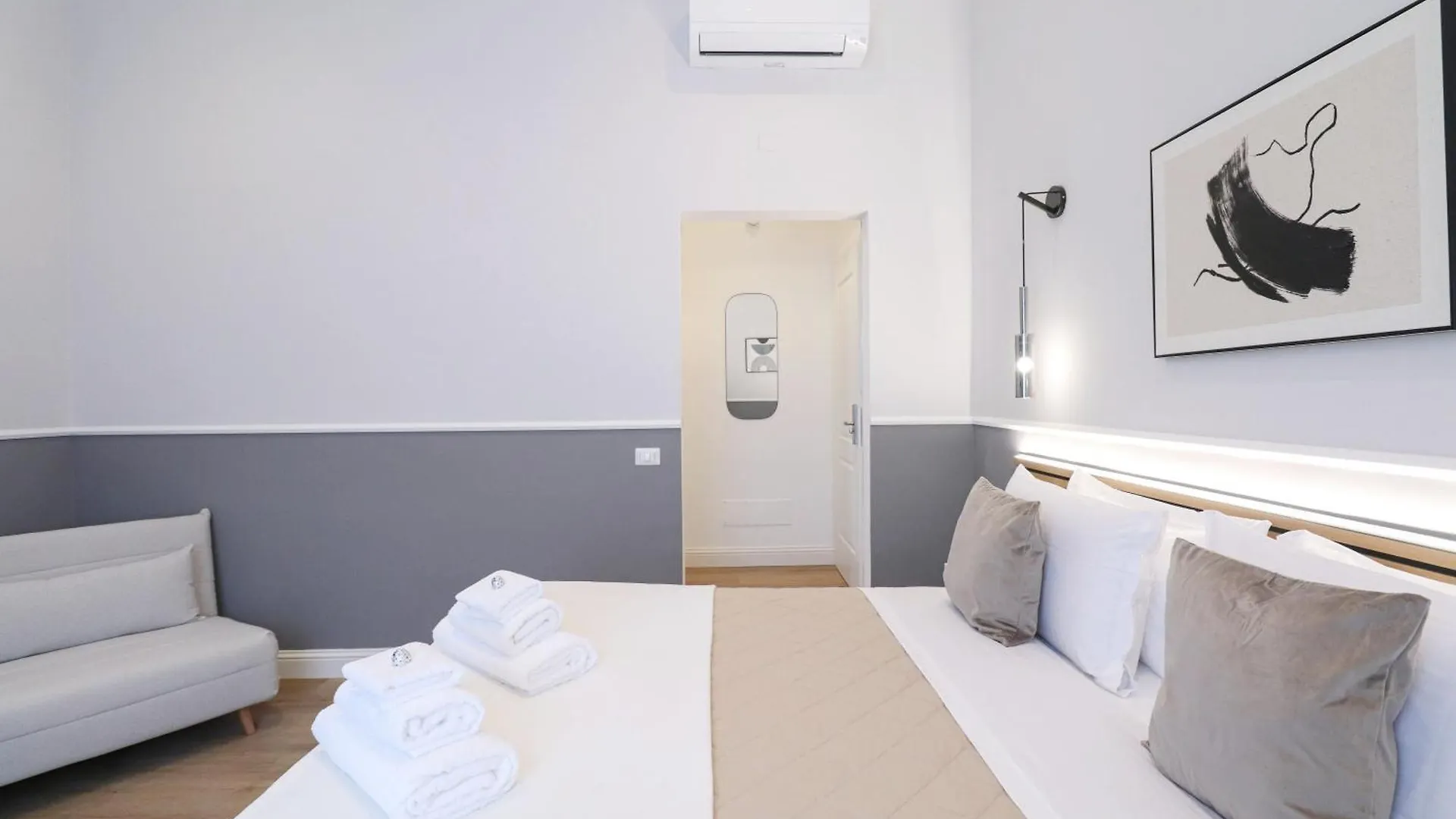 St Peter & Vatican Luxury Suites - Guesthouse In Rome City Centre Near Vatican Guest house
