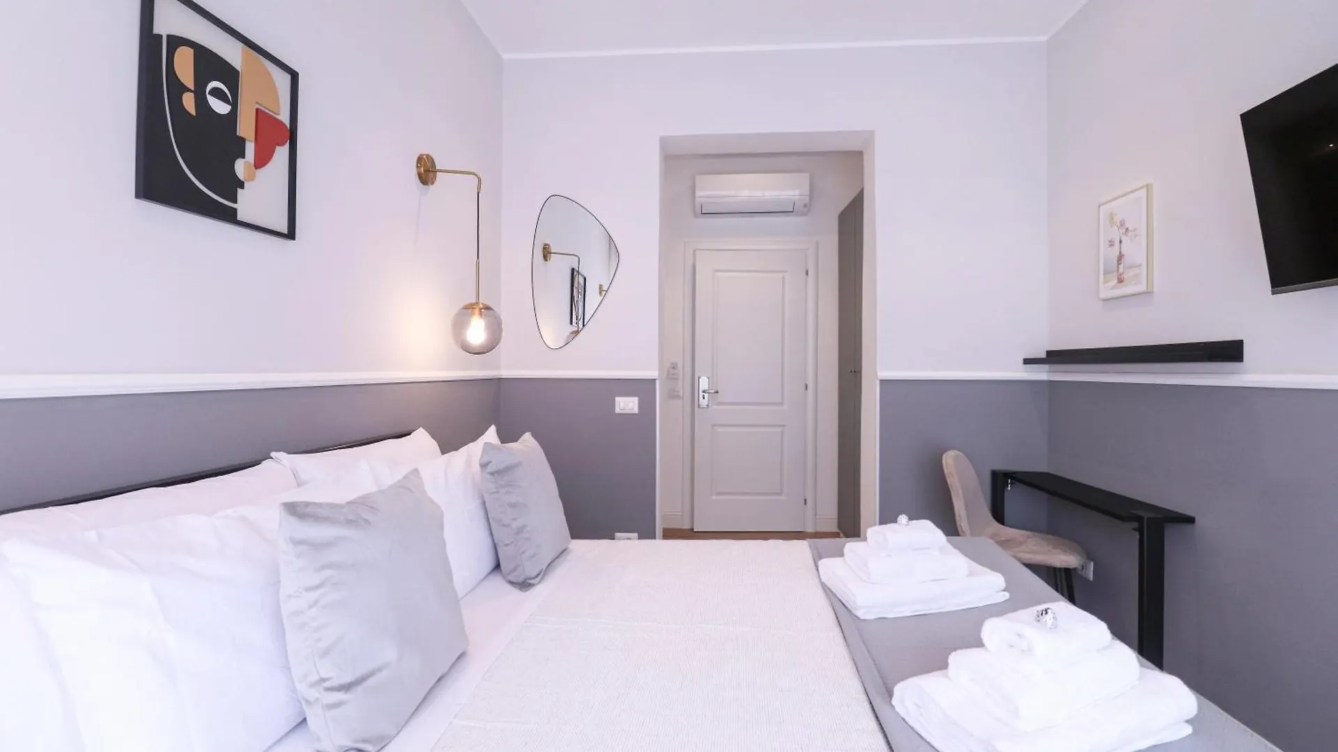 St Peter & Vatican Luxury Suites - Boutique Suites In Rome Centre & Vatican - Ac, Wifi & Metro 5 Min بيت ضيافة